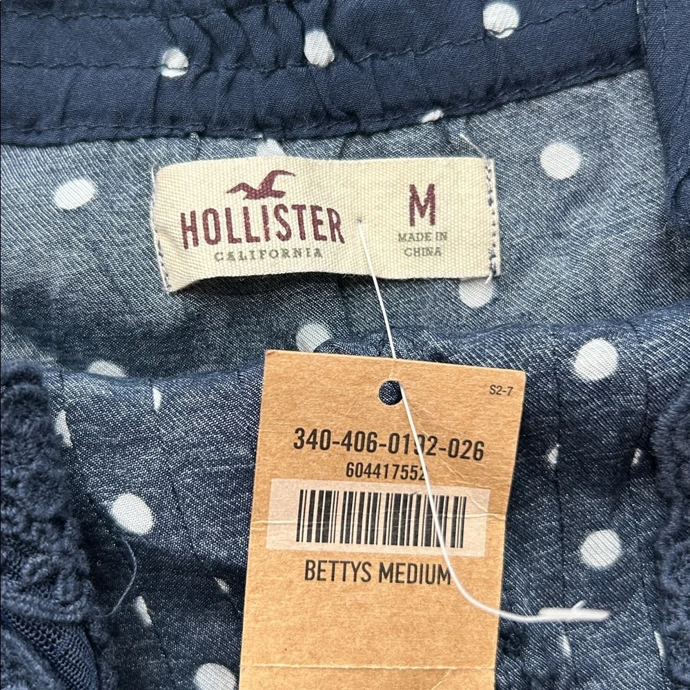 New Hollister Polka Dot Lace Cami Top Navy Blue Button Front Size Medium - Picture 2 of 10